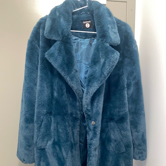 Faux fur forest green coat in a size 10 ✨🎄 - Picture 1 of 3